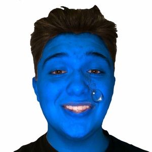 Meet your Posher, Ethan